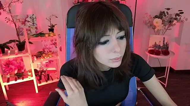 CrystallBloom online show from 01/15/26, 07:28