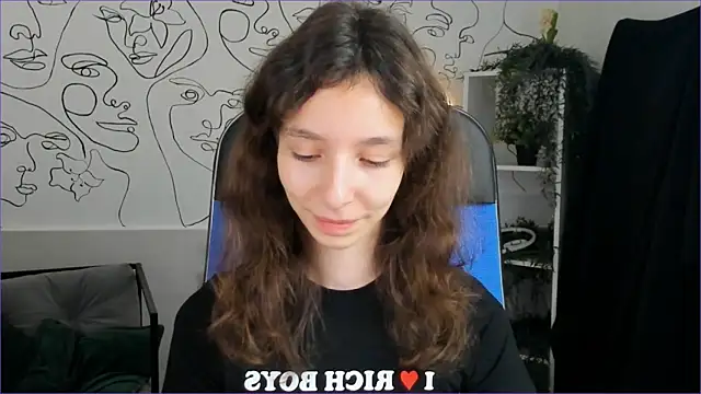 EmmanuellBrown online show from 10/17/25, 01:03