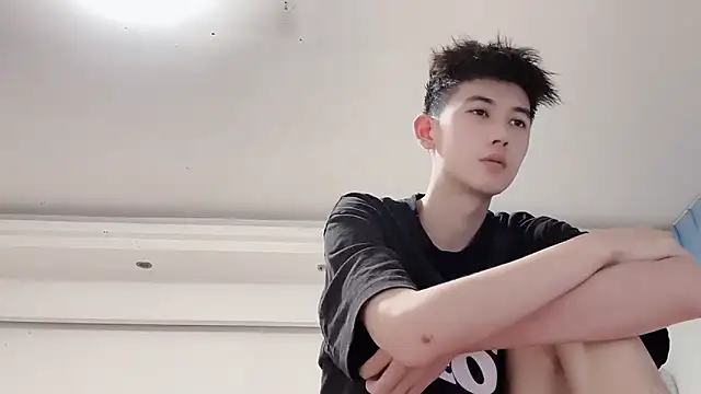 xiaojie2563 online show from 09/28/25, 09:47