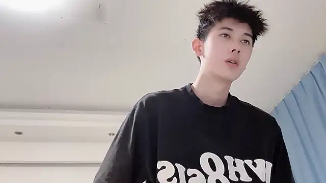 xiaojie2563 online show from 10/22/25, 12:38