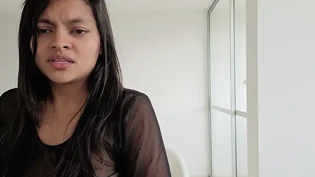 Candela    online show from 09/28/25, 01:05