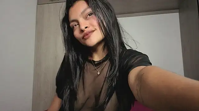 Candela    online show from 04/21/26, 03:35