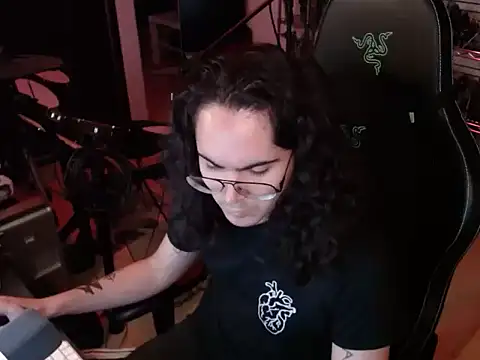 Snapshot of dorrey21 chatting on 11/09/25, 10:41 dorrey21 online show from 11/09/25, 10:41