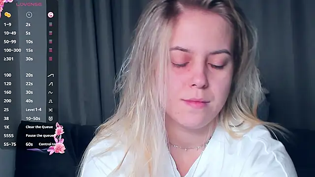 AngelAnty online show from 11/21/25, 01:10