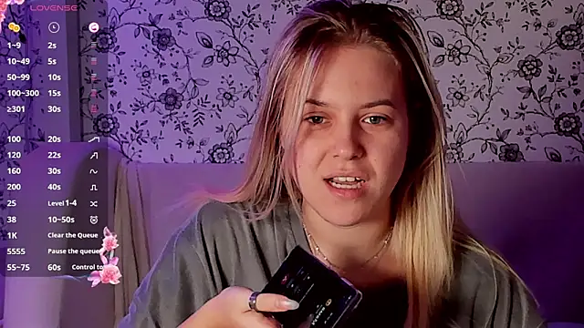 AngelAnty online show from 11/30/25, 01:15