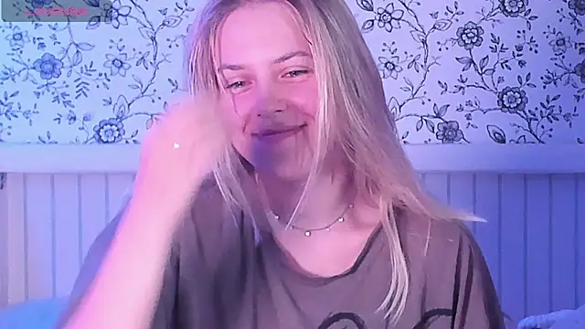 Snapshot of AngelAnty chatting on 07/06/26, 02:03 AngelAnty online show from 07/06/26, 02:03