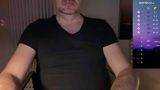 Snapshot of german9inch chatting on 01/17/25, 11:29 german9inch online show from 01/17/25, 11:29