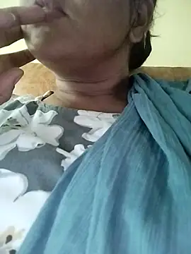 Snapshot of Monika_Telugu_Girl chatting on 10/14/25, 05:30 Monika Telugu Girl online show from 10/14/25, 05:30