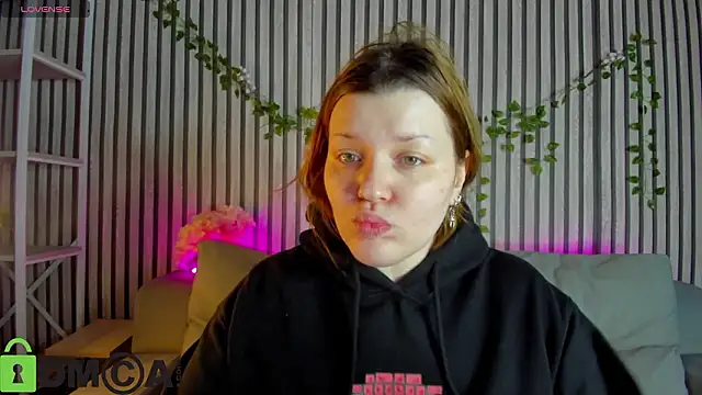 Michele Greenn online show from 02/01/26, 01:04