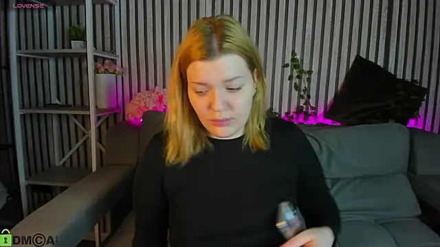 Michele Greenn online show from 03/29/26, 01:05