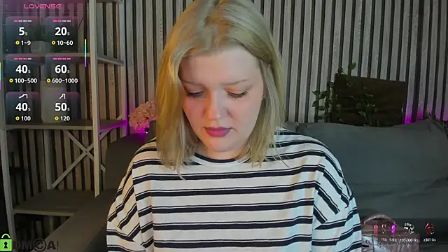 Snapshot of Michele_Greenn chatting on 05/26/26, 01:12 Michele Greenn online show from 05/26/26, 01:12