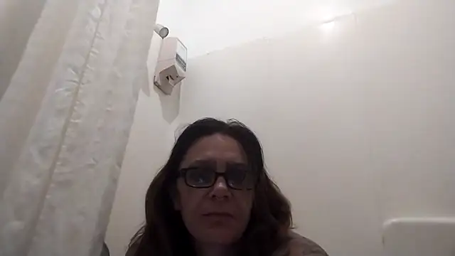 SparklesB1tch online show from 04/12/26, 09:36