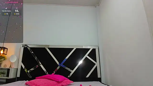 iisabella noa online show from 12/19/25, 07:32