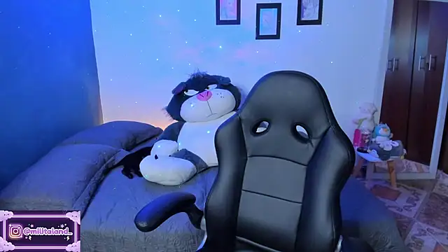 milita houston online show from 10/30/25, 04:19