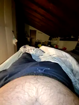 giova17cm online show from 10/24/25, 09:00