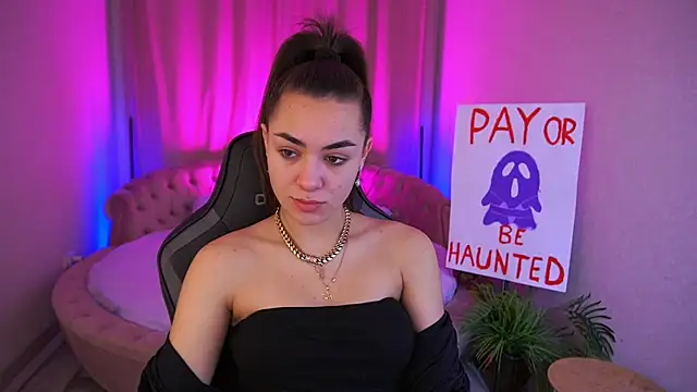 EricaSin online show from 11/02/25, 07:00