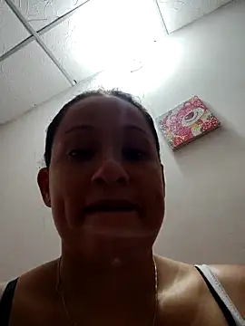 Snapshot of Angels_tomsop chatting on 11/04/25, 02:49 Angels tomsop online show from 11/04/25, 02:49