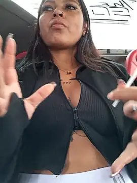 LunaHot 777 online show from 10/23/25, 07:34