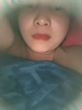 NguyenMyy online show from 12/22/25, 07:44