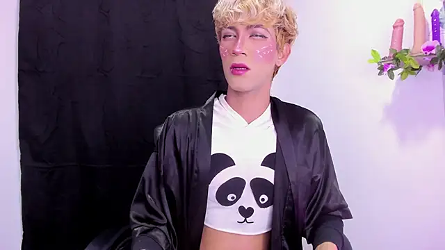 Snapshot of Cooperrosscute233 chatting on 09/19/25, 08:38 Cooperrosscute233 online show from 09/19/25, 08:38