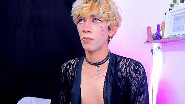 Snapshot of Cooperrosscute233 chatting on 10/26/25, 04:29 Cooperrosscute233 online show from 10/26/25, 04:29