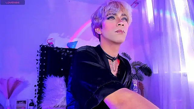 Snapshot of Cooperrosscute233 chatting on 01/17/26, 08:45 Cooperrosscute233 online show from 01/17/26, 08:45