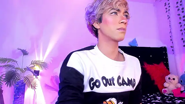 Snapshot of Cooperrosscute233 chatting on 02/16/26, 10:00 Cooperrosscute233 online show from 02/16/26, 10:00