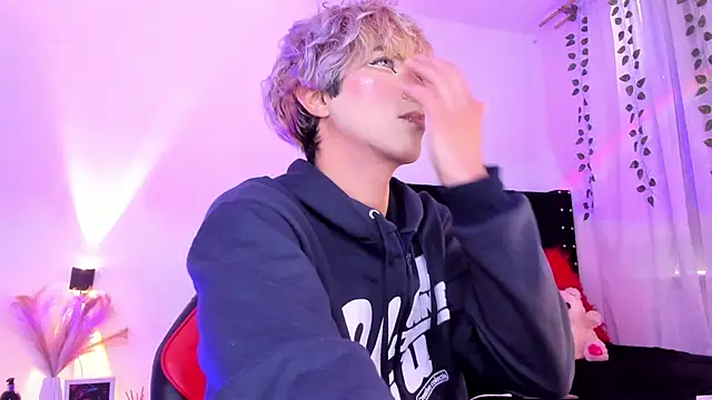 Snapshot of Cooperrosscute233 chatting on 02/22/26, 09:02 Cooperrosscute233 online show from 02/22/26, 09:02