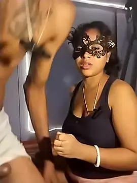 Snapshot of sxdbhaiyabhbi chatting on 09/30/25, 03:22 sxdbhaiyabhbi online show from 09/30/25, 03:22