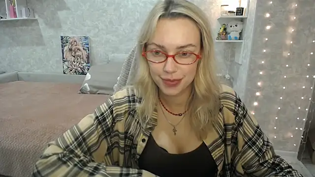 NickyAdamidi online show from 10/13/25, 05:24