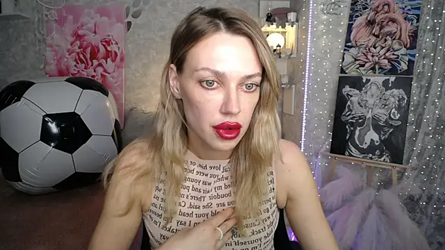 Snapshot of NickyAdamidi chatting on 07/05/26, 04:14 NickyAdamidi online show from 07/05/26, 04:14