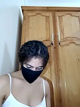 ghadiraa online show from 11/23/25, 11:04