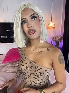 MystiqueXXX online show from 03/19/26, 01:15