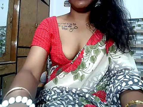 HOT AARVI11 online show from 10/13/25, 03:34