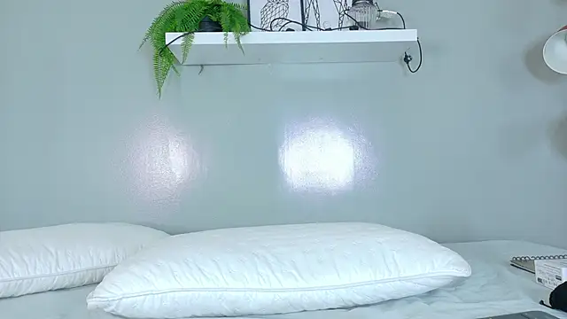 SamaGrey   online show from 12/19/25, 12:01