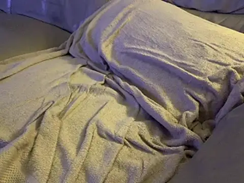 Freddiefirefly online show from 03/28/26, 08:19