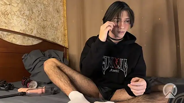 Snapshot of NikGive chatting on 02/02/26, 04:38 NikGive online show from 02/02/26, 04:38