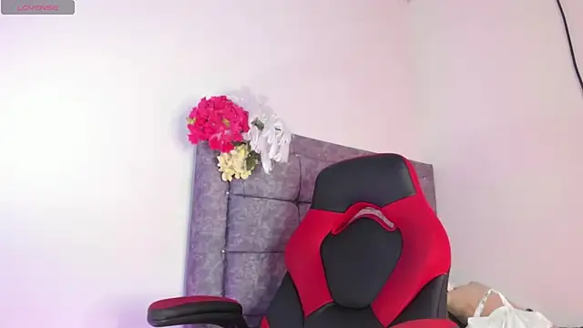 Snapshot of fuckyou_alexa chatting on 09/12/25, 03:45 fuckyou alexa online show from 09/12/25, 03:45