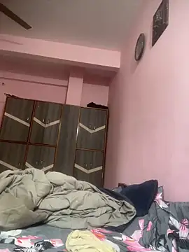 mona 15 online show from 11/12/25, 10:37