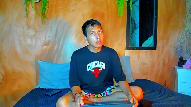 spicy adonhis online show from 03/29/26, 04:29