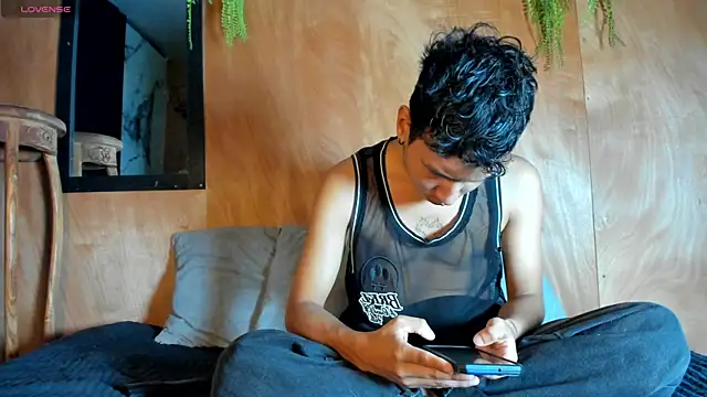 spicy adonhis online show from 04/01/26, 01:34