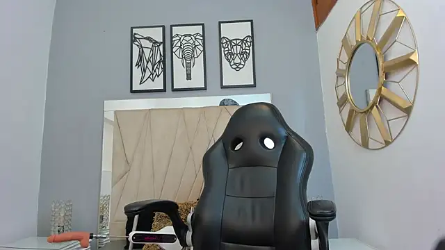 Snapshot of owen__johnson chatting on 10/21/25, 12:28 owen johnson online show from 10/21/25, 12:28