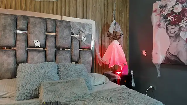 Snapshot of owen__johnson chatting on 10/27/25, 12:20 owen johnson online show from 10/27/25, 12:20