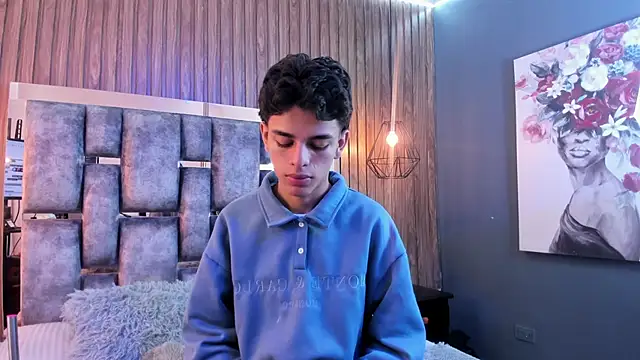 Snapshot of owen__johnson chatting on 11/06/25, 12:50 owen johnson online show from 11/06/25, 12:50