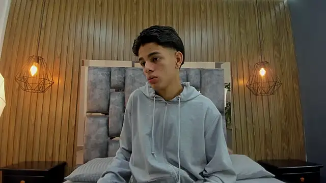 Snapshot of owen__johnson chatting on 12/02/25, 11:37 owen johnson online show from 12/02/25, 11:37