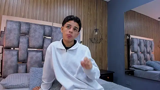 Snapshot of owen__johnson chatting on 12/03/25, 11:41 owen johnson online show from 12/03/25, 11:41