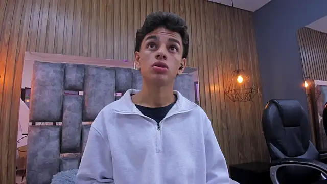 owen  johnson online show from 04/22/26, 12:50