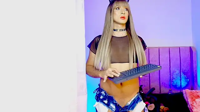 MaddySmithX online show from 09/25/25, 03:54