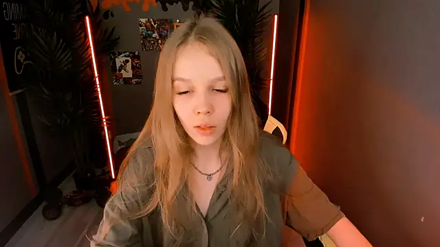 Selen hells weet online show from 10/20/25, 03:45