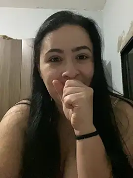 Snapshot of IvettSt_ chatting on 04/04/26, 04:22 IvettSt online show from 04/04/26, 04:22